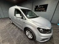 Begagnad VW Caddy Highline 2019 Silver Minibuss