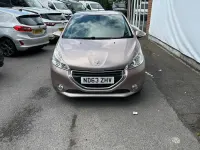 Used Peugeot 208 Allure 2014 Pink Hatchback