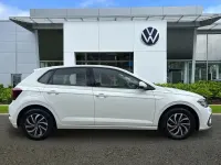 Used VW Polo Life 95 HP (69 kW) 2024 White Hatchback