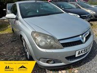 Second-hand Vauxhall Astra Design Edition 2006 Argintiu