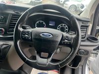 Used Ford Transit Custom 105 HP (77 kW) 2019 White Van