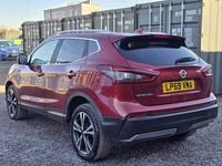 Used Nissan Qashqai N-Connecta 160 HP (117 kW) 2020 Red SUV