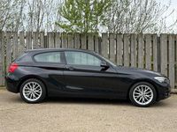 Used BMW 118 Sport Line 2017 Black Hatchback