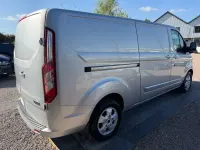 Usado Ford Transit Custom Limited 128 HP (94 kW) 2017 Prateado Van