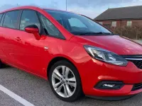 Second-hand Vauxhall Zafira SRi 140 CP (102 kW) 2018 Roșu Monovolum