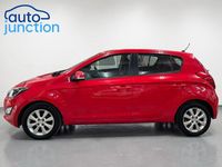 Used Hyundai i20 Active 101 HP (74 kW) 2012 Red Hatchback