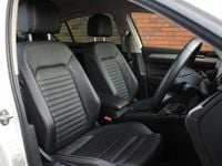 Used VW Passat Advance 218 HP (160 kW) 2021 White Sedan