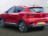 Używany MG ZS Trophy 114 kW (156 KM) 2023 Czerwony SUV