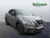 Usado Nissan Juke N-Connecta 114 CV (83 kW) 2022 Gris SUV