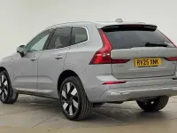 Usado Volvo XC60 Ultra 455 HP (334 kW) 2025 Prateado SUV