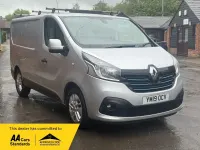 Używany Renault Trafic 2019 Srebrny Minivan