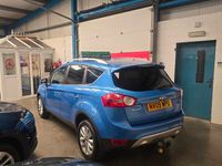Usado Ford Kuga Titanium 136 HP (100 kW) 2009 Azul SUV