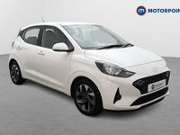 Used Hyundai i10 Advanced 79 HP (58 kW) 2025 White Hatchback