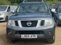 Used Nissan Navara Tekna 2015 Grey Pickup