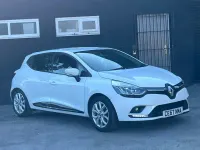Used Renault Clio Dynamique 2017 White Hatchback