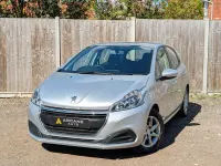 Second-hand Peugeot 208 Active 2023 Argintiu Hatchback