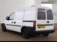 Used Vauxhall Combo 75 HP (55 kW) 2007 White MPV