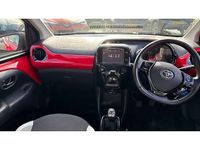 Used Toyota Aygo x-style 69 HP (50 kW) 2017 Red Hatchback