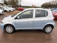 Used Toyota Yaris 2005 Blue Hatchback