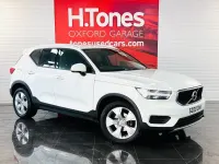 Used Volvo XC40 Momentum 163 HP (119 kW) 2020 White SUV