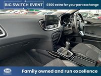 Used Kia Ceed 138 HP (101 kW) 2025 Silver Hatchback