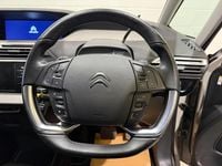 Used Citroën C4 SpaceTourer Shine 127 HP (93 kW) 2022 Brown MPV