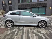 Używany Vauxhall Astra SRi 150 KM (110 kW) 2010 Srebrny Hatchback