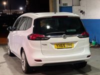 Used Vauxhall Zafira Tourer SRi 136 HP (100 kW) 2015 White MPV