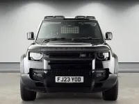 Usado Land Rover Defender SE 250 CV (183 kW) 2023 Negro SUV