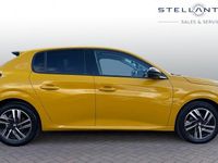 Second-hand Peugeot 208 Allure+ 102 CP (75 kW) 2023 Galben Hatchback