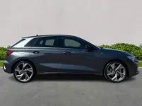 Novo Audi A3 Black Edition 147 HP (108 kW) 2026 Cinzento Citadino