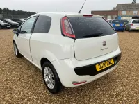 Używany Fiat Punto Evo Life 69 KM (50 kW) 2011 Biały Hatchback