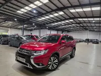 Used Mitsubishi Outlander 150 HP (110 kW) 2019 Red SUV