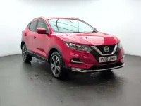 Used Nissan Qashqai N-Connecta 115 HP (84 kW) 2018 Red SUV