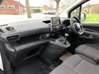 used Citroën Berlingo 1.5 BLUEHDI 950 ENTERPRISE XL PRO LWB EURO 6 (S/S) DIESEL FROM 2022 FROM AYLESBURY (HP20 1DN) | SPOTICAR