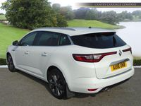 Used Renault Mégane GrandTour Signature 2018 White Estate