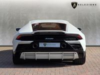 Used Lamborghini Huracán 640 HP (470 kW) 2019 White Coupe