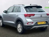 Usado VW T-Roc Life 150 HP (110 kW) 2023 Prateado SUV