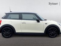 Used Mini Cooper Hatch 134 HP (98 kW) 2018 White Hatchback