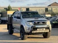 Used Toyota HiLux 144 HP (105 kW) 2010 Silver Pickup