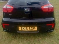 Używany Kia Rio 84 KM (61 kW) 2016 Czarny Hatchback