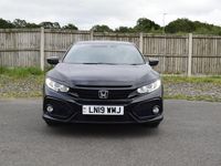 Begagnad Honda Civic SR 126 HK (92 kW) 2019 Svart Halvkombi