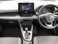 Used Toyota Yaris Hybrid 114 HP (83 kW) 2023 White