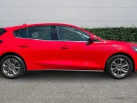 Used Ford Focus Titanium 155 HP (114 kW) 2023 Red Hatchback