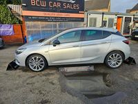 Second-hand Vauxhall Astra Edition 2021 Argintiu Hatchback