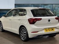 Used VW Polo Life 80 HP (58 kW) 2022 Ascot grey Hatchback