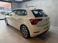 Begagnad VW Polo Life 95 HK (69 kW) 2023 Grå Halvkombi
