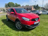 Used Nissan Qashqai Tekna 117 HP (86 kW) 2013 Red SUV