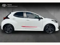 Used Toyota Yaris Hybrid Design 116 HP (85 kW) 2024 White Hatchback