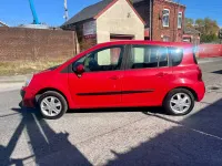 Used Renault Grand Modus Dynamique 2009 Red MPV